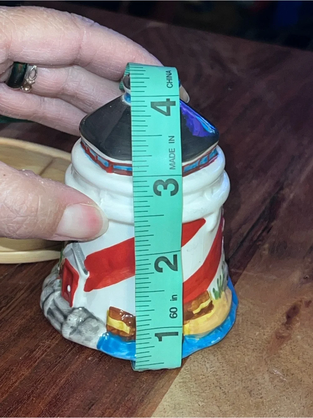 Vintage Beachcombers Lighthouse Boat Salt & Pepper Shaker Set 2005